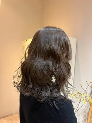 カラー 櫻井 莉子のヘアスタイル