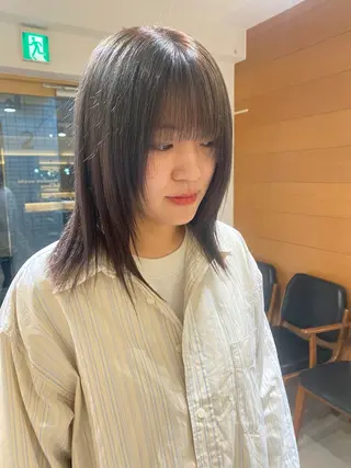 ミディアム 谷川 あかりのヘアスタイル