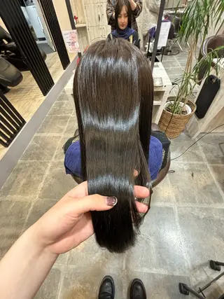 ロング 平瀬 胡桃のヘアスタイル