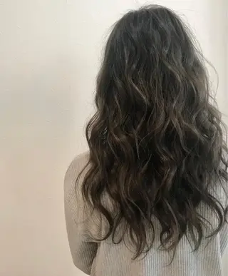 ロング カラー 🪽まつエク𖧷 ヘアー🩵Naomiのマツエク・マツパデザイン