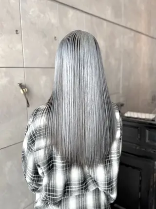 セミロング カラー 🌈インナーカラー ‘ショウマ’🌈のヘアスタイル