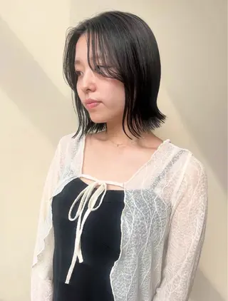 ショート カラー tom/uni /ブリーチなしカラーのヘアスタイル