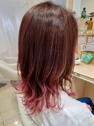 カラー Ash瀬谷 長嶋零のヘアスタイル