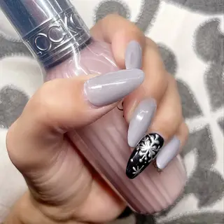 ネイル AYA Reginaのネイルデザイン