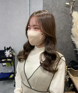 セミロング カラー いなみね はるきのヘアスタイル