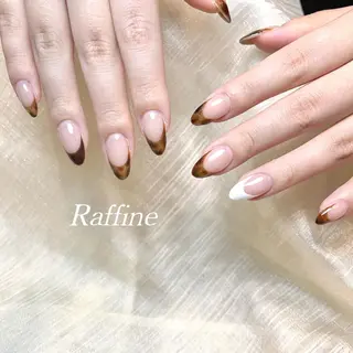ネイル RAFFINE 月🦋🩵のネイルデザイン