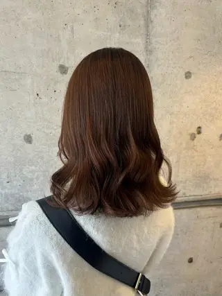 ミディアム カラー eMu MIYUのヘアスタイル