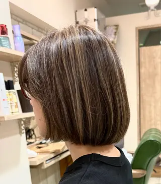 ミディアム カラー 清水 有実子のヘアスタイル