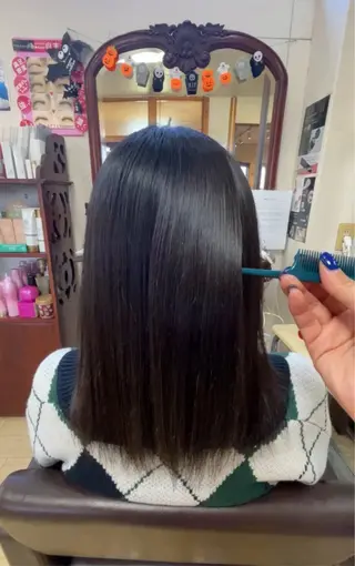 ミディアム 桑野 葵のヘアスタイル