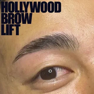 アイブロウ 眉毛と韓国肌質改善 サロン　和泉府中のエステ・リラクイメージ