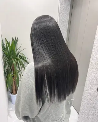 ミディアム カラー ヘアアレンジ 🩵ダメージレス艶感 ハイトーン🩷のヘアスタイル
