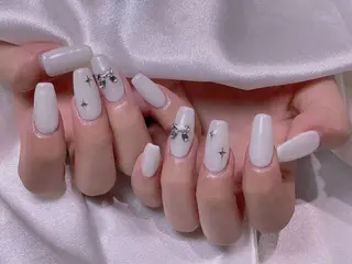 ネイル M2ネイルサロン【長さ出し&フィルイン導入店】所属・長さ出し専門店 RIRIのネイルデザイン