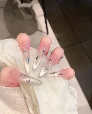 ネイル ☁️Yun nail KiKi☁️のネイルデザイン