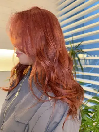 カラー YURiA レイヤー🫧暖色のヘアスタイル