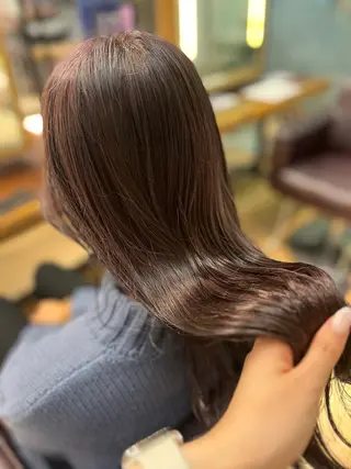 ロング カラー 𝐀𝐲𝐚𝐤𝐚 /艶髪/ストレートのヘアスタイル