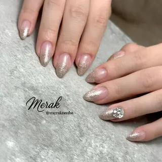 ネイル merak 難波 Kurobuchiのネイルデザイン