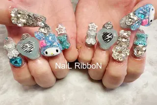 ネイル ネイルリボン 受付スタッフのマツエク・マツパデザイン