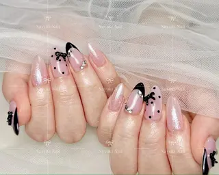 ネイル 🦋 Queenieのネイルデザイン