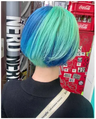 ショート カラー GARU-ガル-所属・TSUNO🦖 派手髪/オタク美容師のヘアスタイル