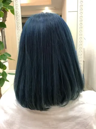 セミロング カラー 渕向 克海のヘアスタイル