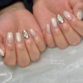 ネイル BONHEUR Annaのネイルデザイン