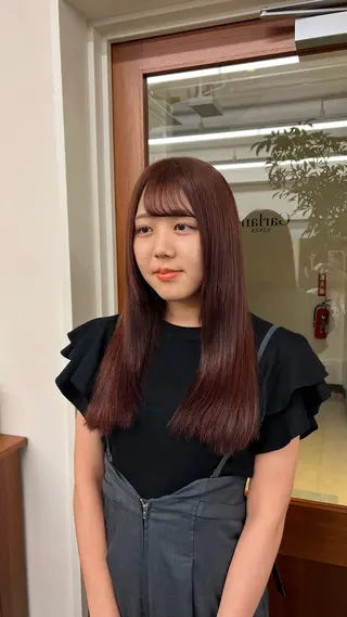 ロング カラー Garland 表参道所属・ミディアムレイヤー/ 艶カラー🎀 emiのヘアスタイル