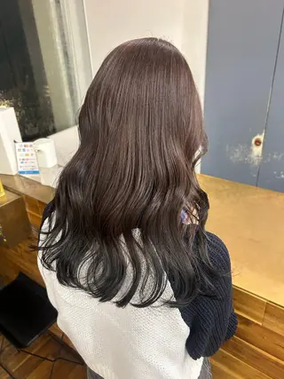 ロング カラー 谷岡 聖花のヘアスタイル