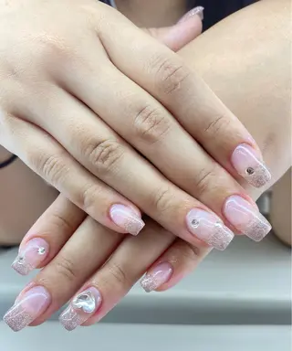 ネイル AngelChris ビューティーサロン琳のネイルデザイン