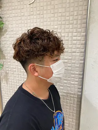 ショート 新宿メンズパーマ ヨモギダのヘアスタイル