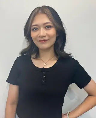 ミディアム 韓国風レイヤーカット グレージュ/大希のヘアスタイル