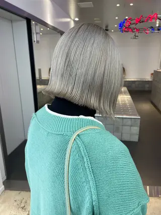 ショート カラー 💫艶ブリーチ特化/ ベージュ💫ユウゴのヘアスタイル