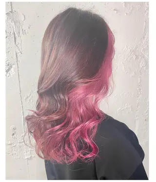 セミロング カラー GARU-ガル-所属・TSUNO🦖 派手髪/オタク美容師のヘアスタイル