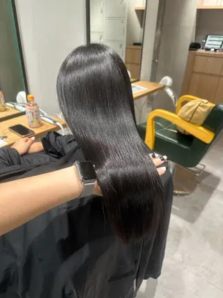 セミロング 髪質改善 イオリのヘアスタイル