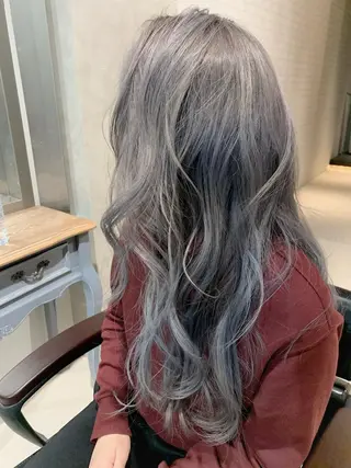 ロング カラー EMANON天神所属・Hitomi Ezakiのヘアスタイル