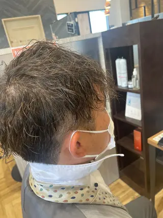 パーマ 中村 誠也のヘアスタイル