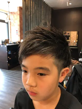 ショート メンズ 普天間 翔太のヘアスタイル