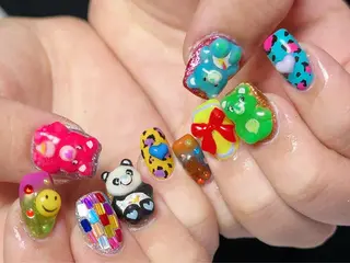 ネイル Nail Atelier IamI所属・アイアムアイ 大村磨衣のネイルデザイン