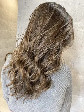 セミロング 'oli所属・難波'oli【オリ】 美容室のヘアスタイル