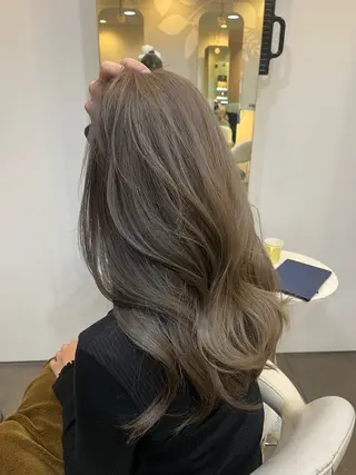 ロング 川西 みほのヘアスタイル