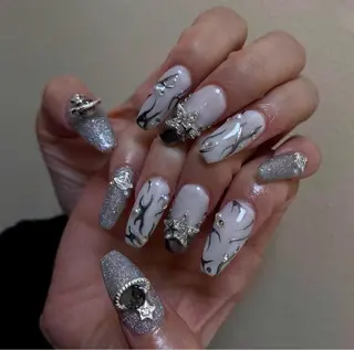 ネイル Lyna Nailのネイルデザイン