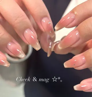 ネイル 🍓リスブラン MELのネイルデザイン