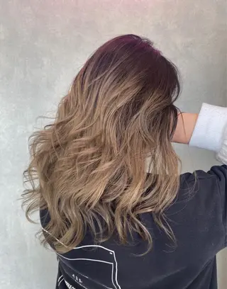 セミロング カラー 🕶️佐藤 海李🐏のヘアスタイル