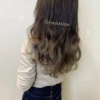 ロング カラー mako🌷ミニモ 限定クーポン多数🆕のヘアスタイル