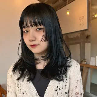 セミロング mirai/レイヤー ブリーチ/ハイトーンのヘアスタイル