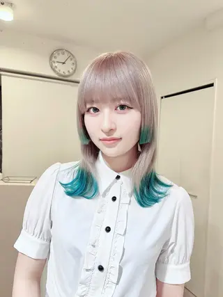 セミロング カラー 💗モテ髪 ハイトーンあや💗のヘアスタイル