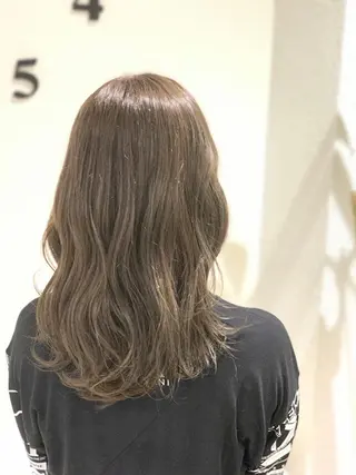 ロング カラー 松吉 純平のヘアスタイル