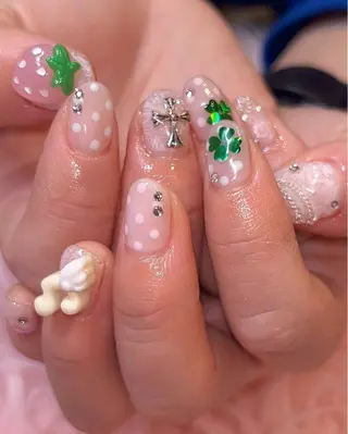 ネイル NICOnail&eyelash 三軒茶屋所属・♡ KAEDE ♡のネイルデザイン