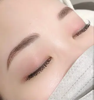 アイブロウ M.wish Yukiのマツエク・マツパデザイン