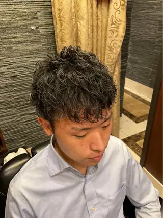 パーマ メンズ ヒロ銀座所属・小林 あいのヘアスタイル