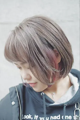 ショート ハイトーンカラー RYUのヘアスタイル